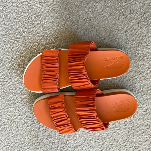 Almost new sorel sandals - Picture 4 of 4